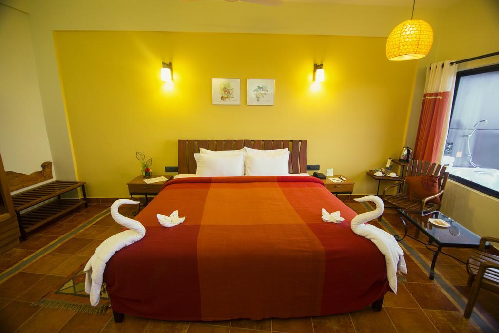 Forest Glade Resorts Chithirapuram Bilik gambar